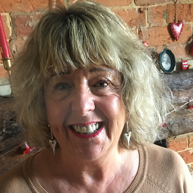 Linda Hollick